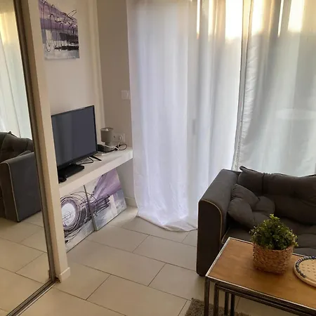 Aux Portes De Toulouse Climatise & Parking شقة